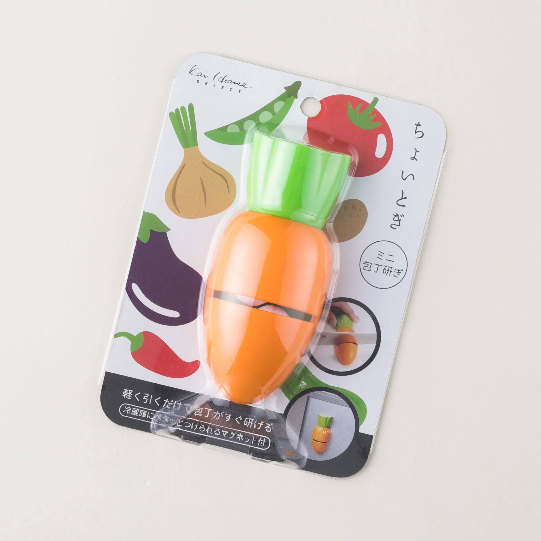 Kai Kitchen Carrot Ceramic Knife Sharpener - Image 4