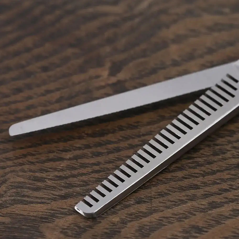 Kai Seki Magoroku Hair Trimming Scissors With Comb - Image 6
